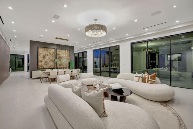 4312 NE 23 Avenue, Fort Lauderdale, FL 33308