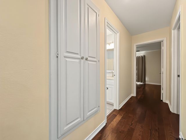 2100 Pinkerton Dr, Tyler, TX 75701