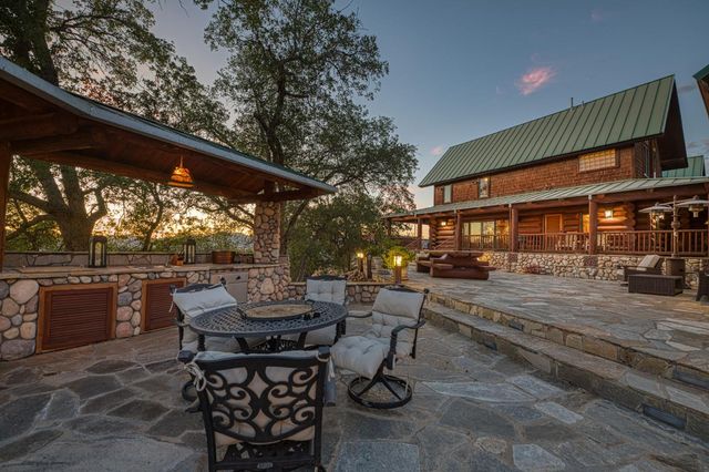 12755 Rusty Spur Lane, Clovis, CA 93619