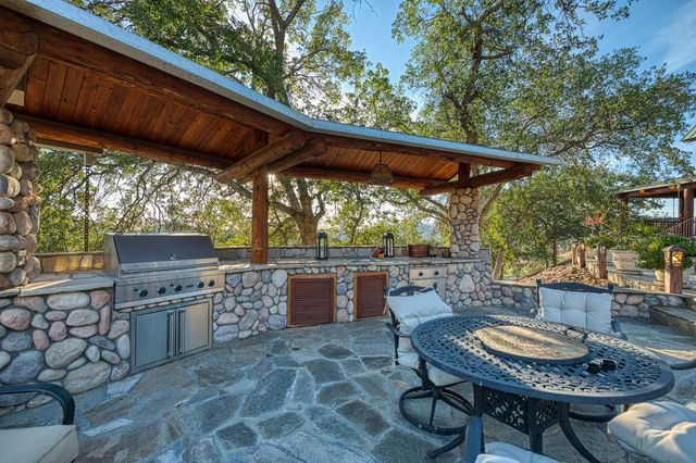 12755 Rusty Spur Lane, Clovis, CA 93619