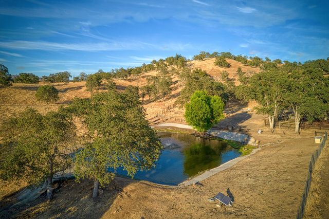 12755 Rusty Spur Lane, Clovis, CA 93619