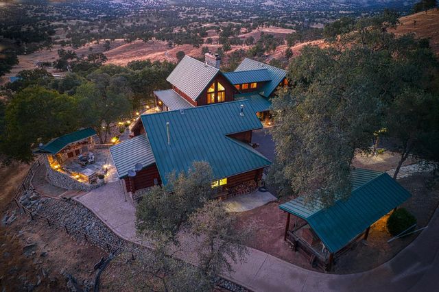 12755 Rusty Spur Lane, Clovis, CA 93619