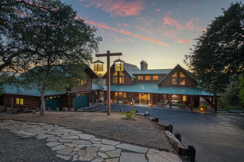 12755 Rusty Spur Lane, Clovis, CA 93619