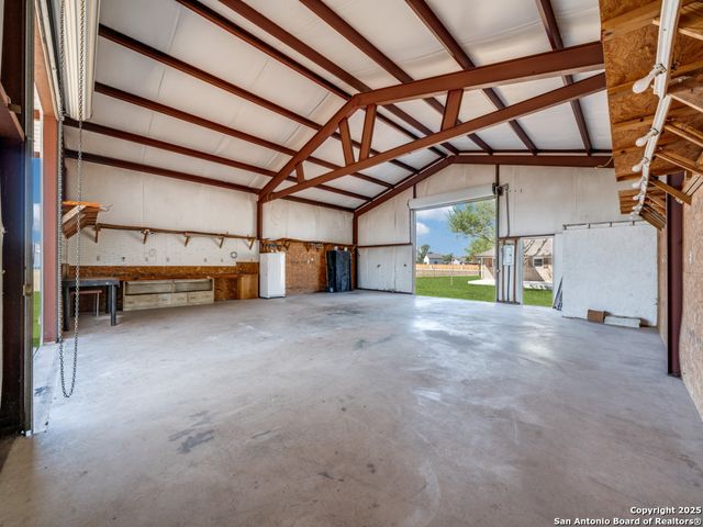 433 W klein, New Braunfels, TX 78130