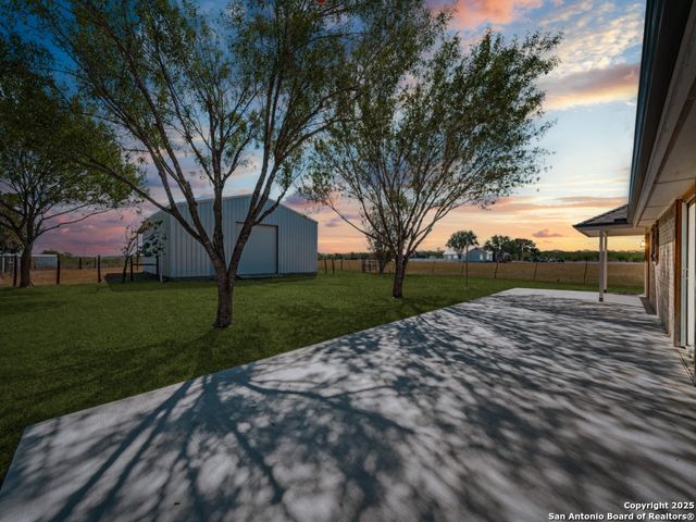 433 W klein, New Braunfels, TX 78130