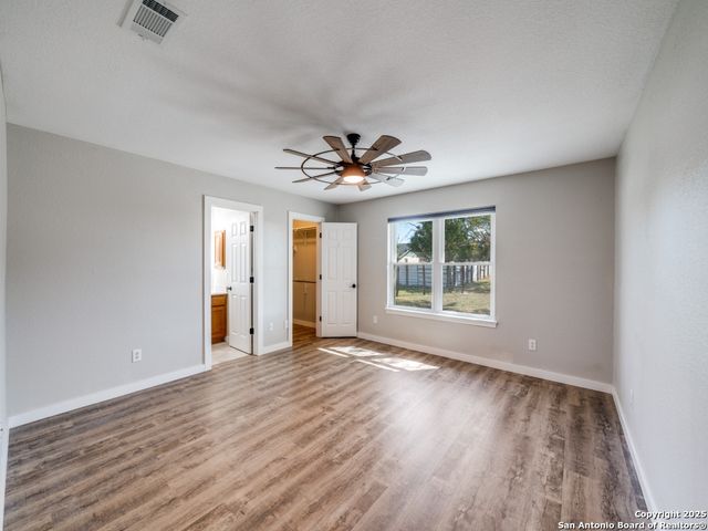 433 W klein, New Braunfels, TX 78130