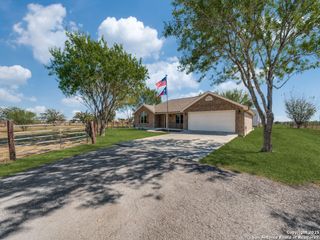 433 W klein, New Braunfels, TX 78130