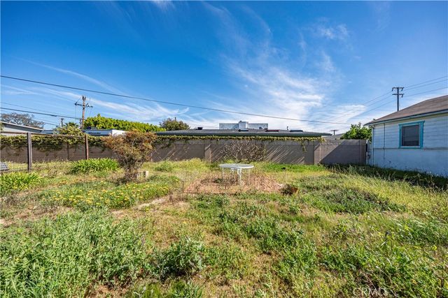 2235 Canyon, Costa Mesa, CA 92627