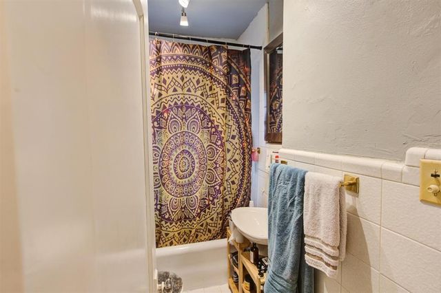 1640 W Alabama Street, Houston, TX 77006