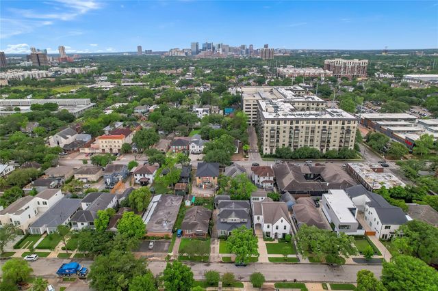 1640 W Alabama Street, Houston, TX 77006