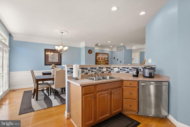 610 BATTERY TER NE, Leesburg, VA 20176