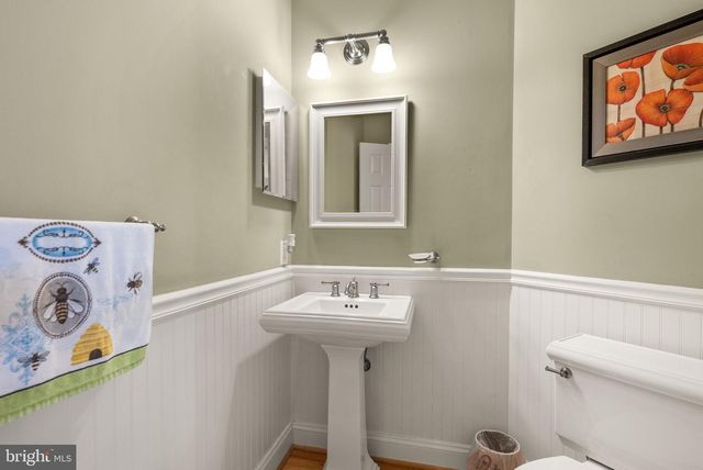 610 BATTERY TER NE, Leesburg, VA 20176