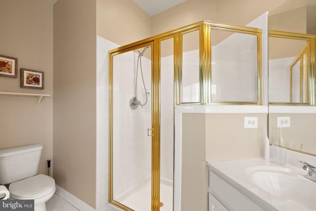 610 BATTERY TER NE, Leesburg, VA 20176