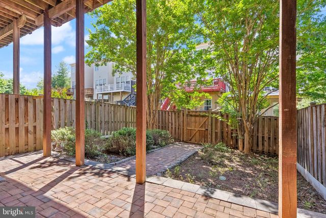 610 BATTERY TER NE, Leesburg, VA 20176