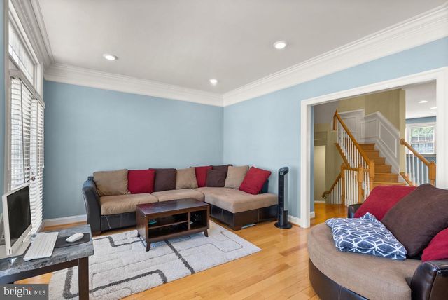 610 BATTERY TER NE, Leesburg, VA 20176