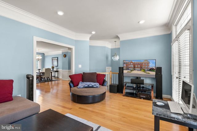 610 BATTERY TER NE, Leesburg, VA 20176