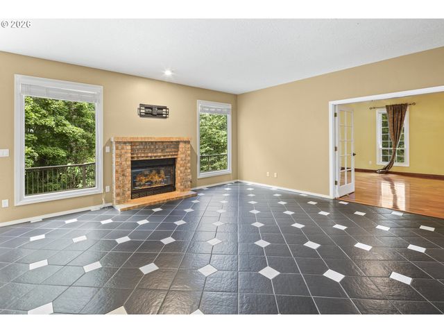 26 GROUSE Ter, Lake Oswego, OR 97035