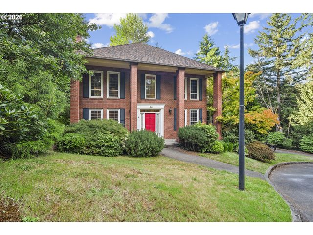 26 GROUSE Ter, Lake Oswego, OR 97035