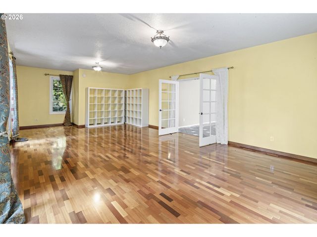 26 GROUSE Ter, Lake Oswego, OR 97035