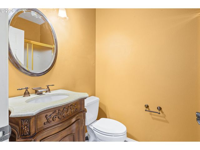 26 GROUSE Ter, Lake Oswego, OR 97035