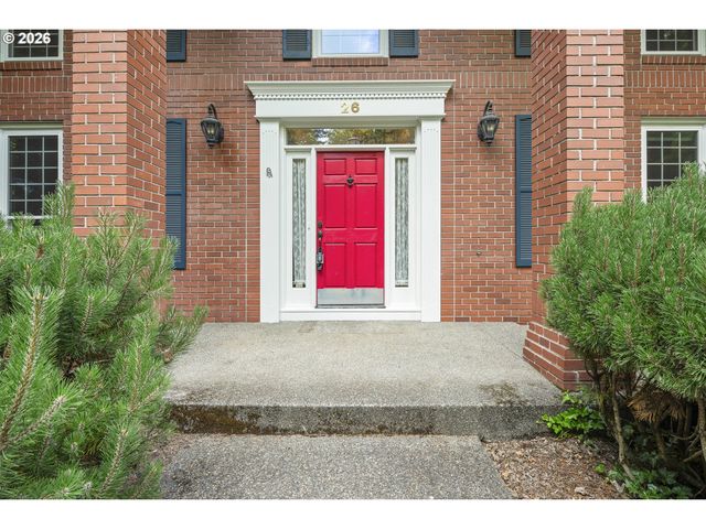 26 GROUSE Ter, Lake Oswego, OR 97035