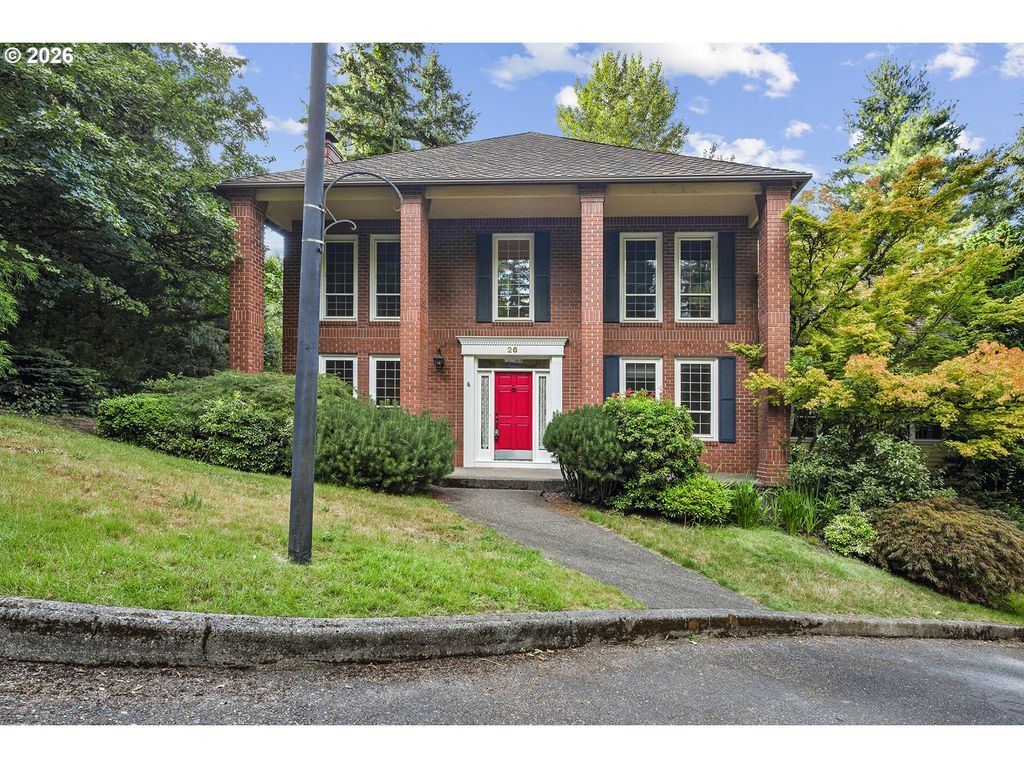 26 GROUSE Ter, Lake Oswego, OR 97035