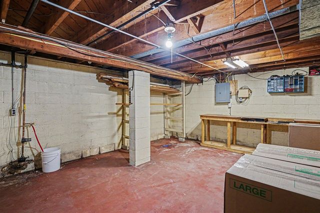 10504 Mary Ann Street, Zeeland, MI 49464