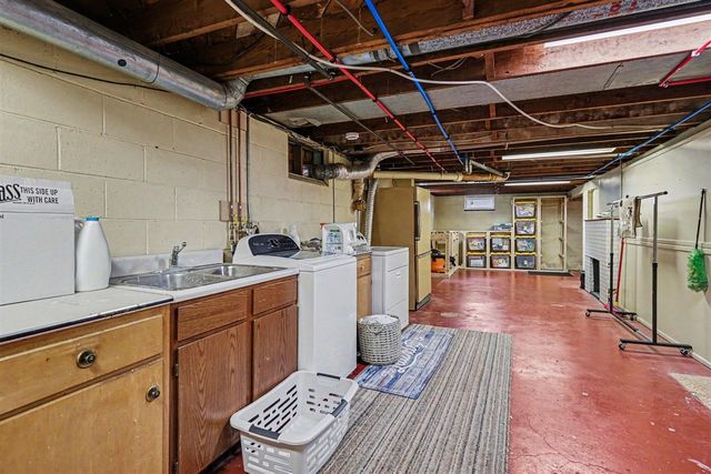10504 Mary Ann Street, Zeeland, MI 49464