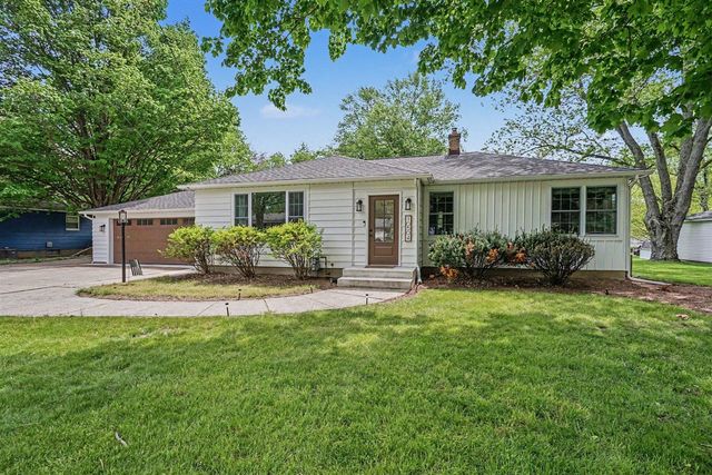 10504 Mary Ann Street, Zeeland, MI 49464