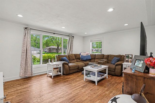 10504 Mary Ann Street, Zeeland, MI 49464