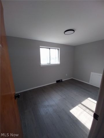 4436 E 158th Street, Cleveland, OH 44128