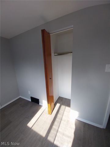 4436 E 158th Street, Cleveland, OH 44128
