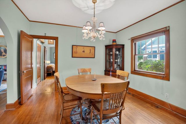250 Kenilworth Road, Waterloo, IA 50701