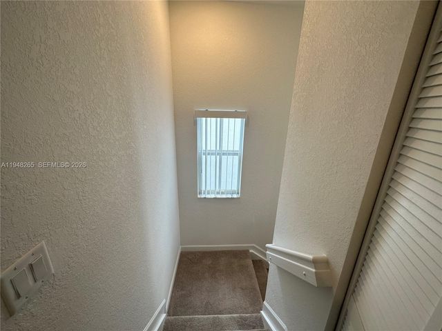 2382 NW 131st Cir, Miami, FL 33167