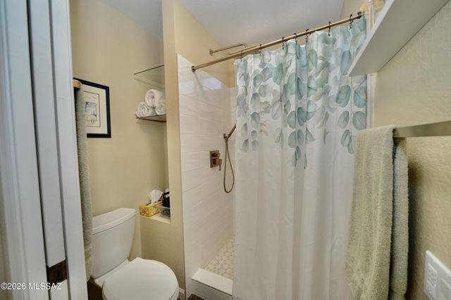 1477 W Prestwick Drive, Green Valley, AZ 85622