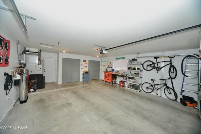 1477 W Prestwick Drive, Green Valley, AZ 85622