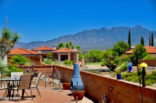1477 W Prestwick Drive, Green Valley, AZ 85622