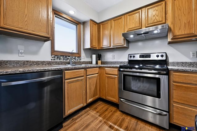 5324 W St Paul Avenue, Lincoln, NE 68524