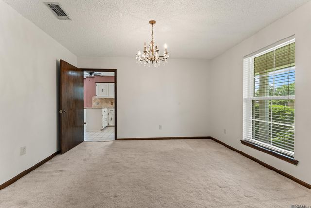 5431 Charing Way Ave, Baton Rouge, LA 70817