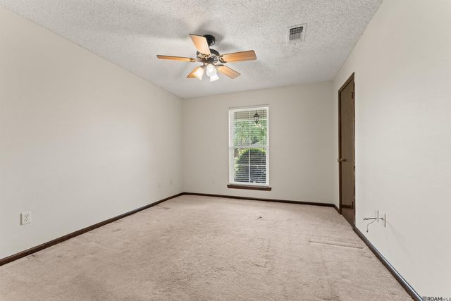 5431 Charing Way Ave, Baton Rouge, LA 70817