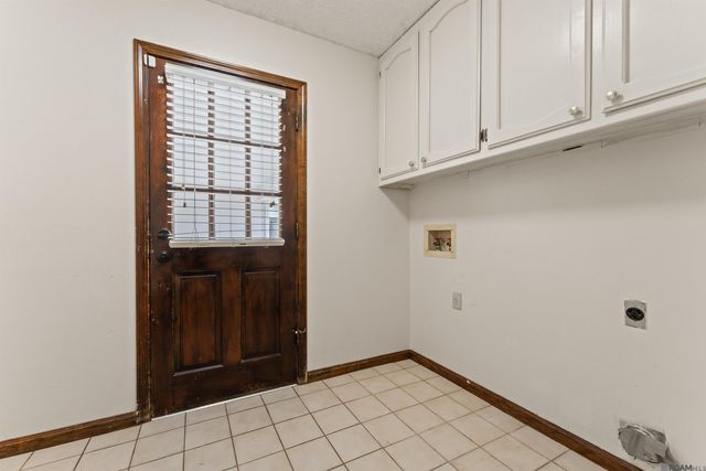 5431 Charing Way Ave, Baton Rouge, LA 70817