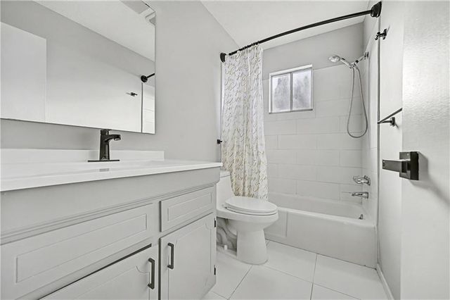 3615 NE 68th Terrace, Gladstone, MO 64119