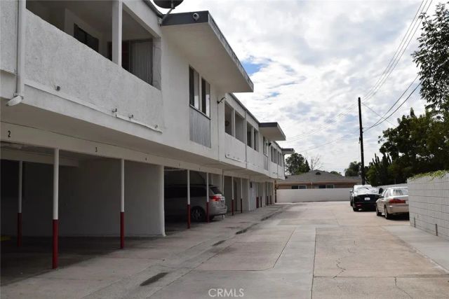 1148 W Civic Center 12, Santa Ana, CA 92703