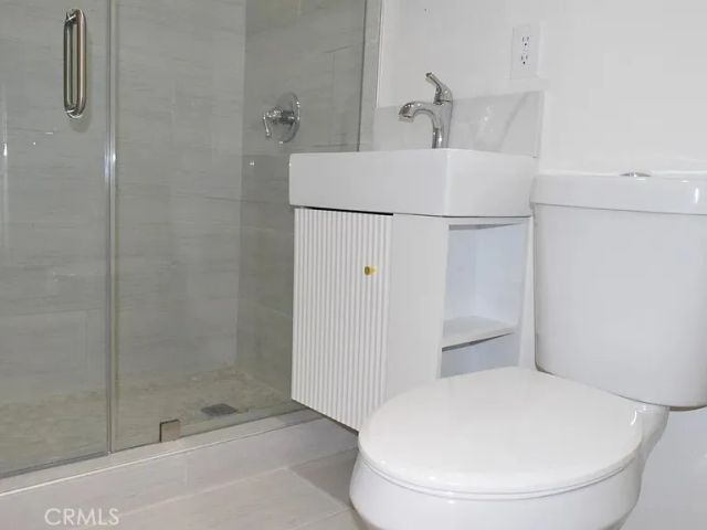 1148 W Civic Center 12, Santa Ana, CA 92703
