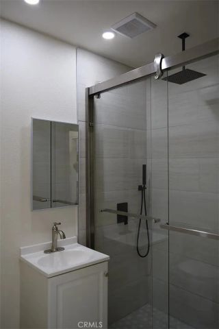 1148 W Civic Center 12, Santa Ana, CA 92703