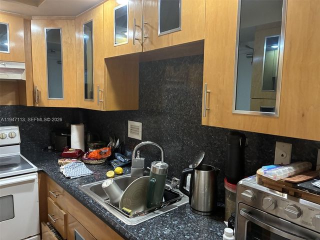 1000 West Ave 709, Miami Beach, FL 33139