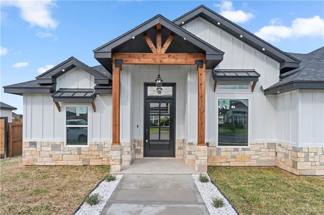 2802 Stone Oak Drive, Weslaco, TX 78599