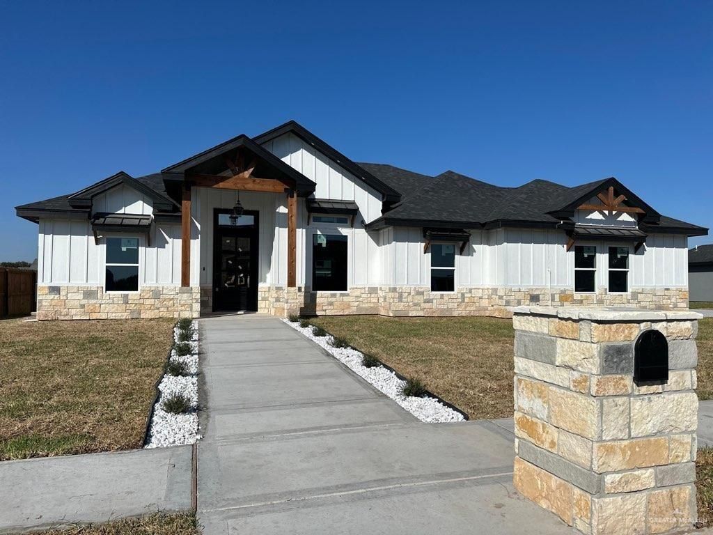 2802 Stone Oak Drive, Weslaco, TX 78599