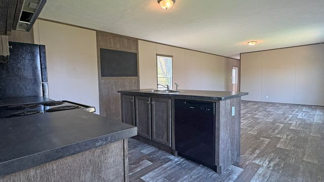 22 Cowbell Avenue, Williamsburg, KY 40769