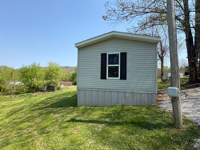 22 Cowbell Avenue, Williamsburg, KY 40769